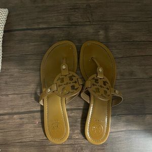 Tory Burch Miller Patent Leather Tan Size 7.5